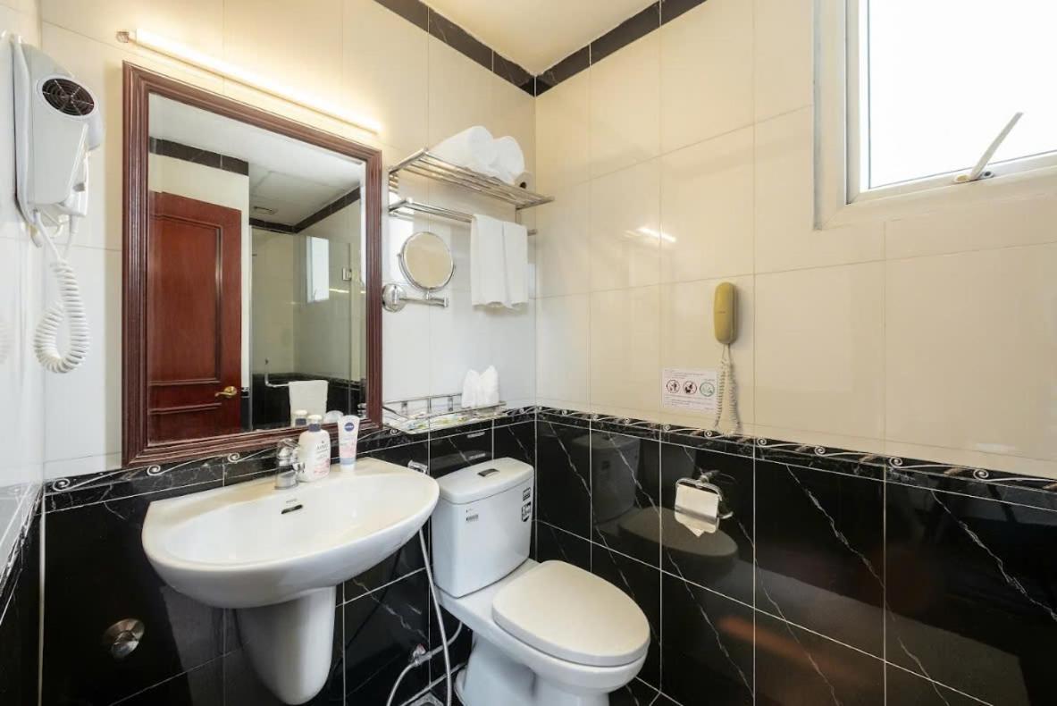 A25 Hotel - 15 Tran Quoc Toan Hanoi Exterior foto